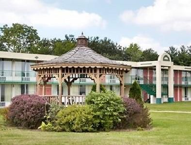 Macomb Inn Luaran gambar