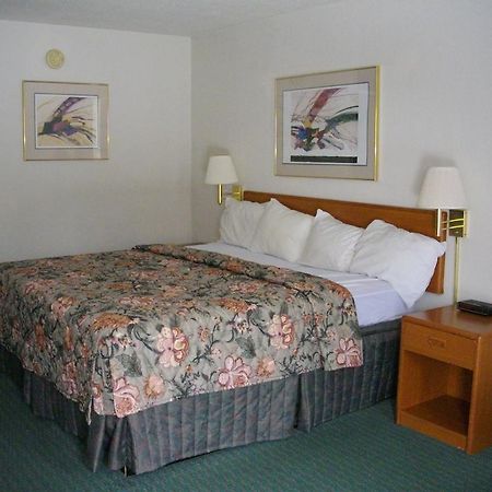 Macomb Inn Bilik gambar